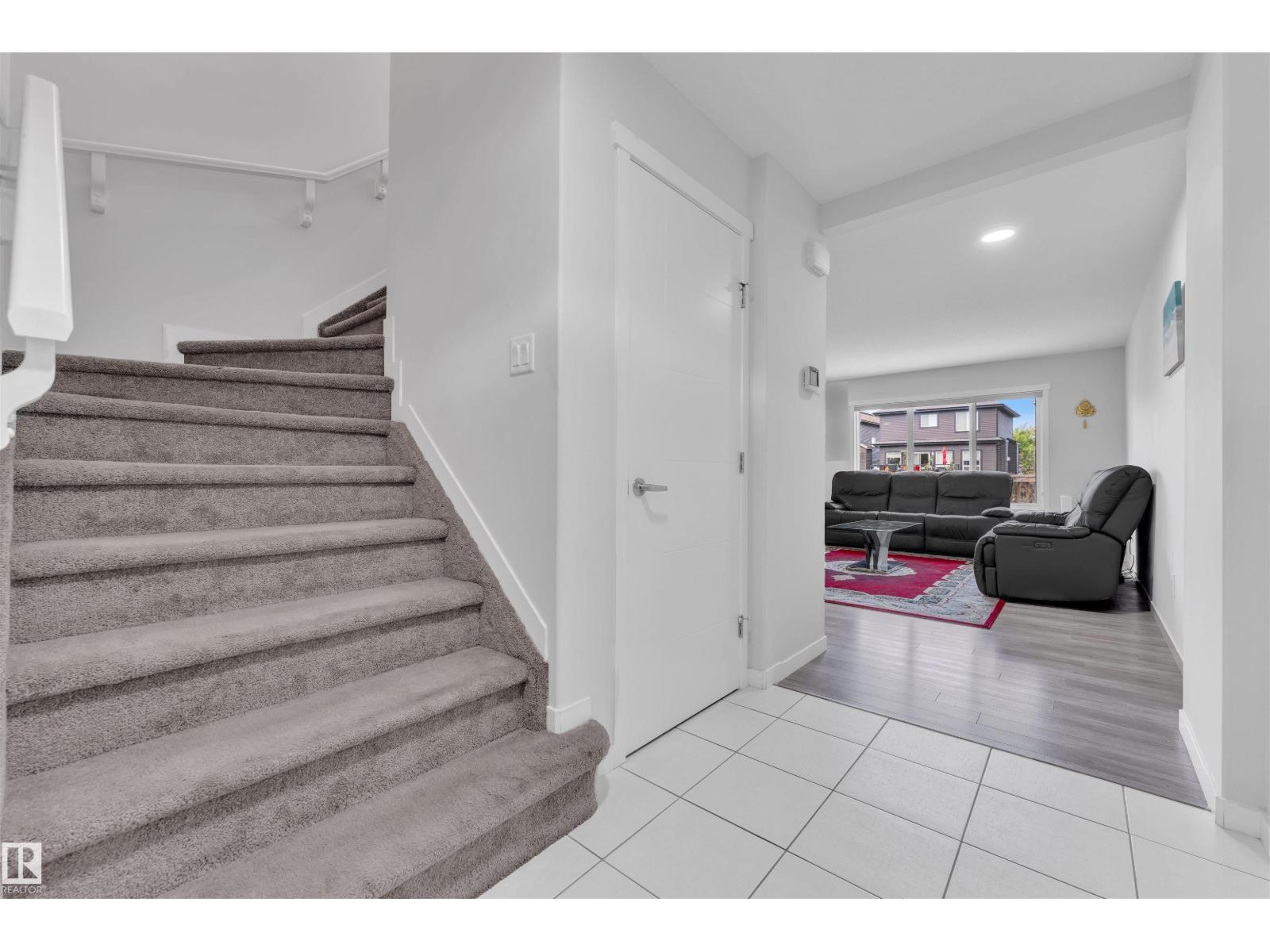 Photo 8 of 3746 Weidle Cr Sw, Edmonton AB
