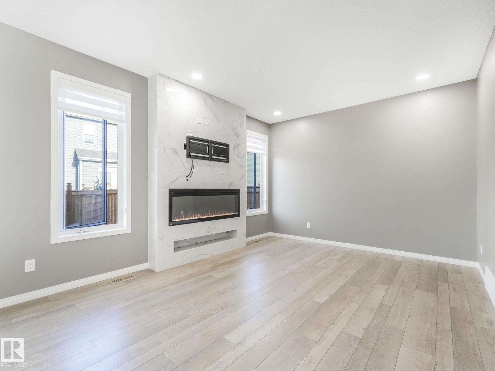 Photo 13 of 1631 203 St Nw, Edmonton AB