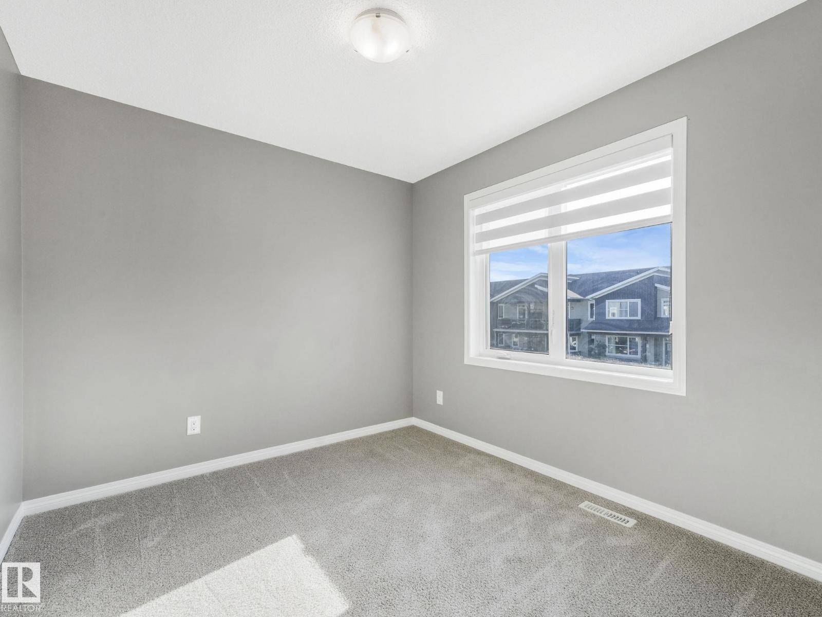 Photo 5 of 1631 203 St Nw, Edmonton AB