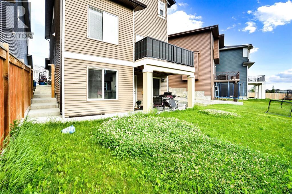 Photo 29 of 21 Kingsbury Close Se, Airdrie AB