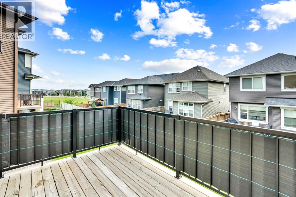 Photo 20 of 21 Kingsbury Close Se, Airdrie AB