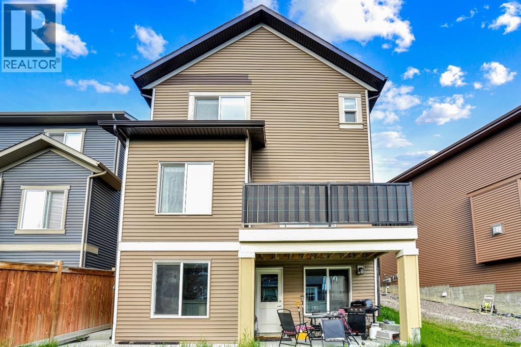 Photo 31 of 21 Kingsbury Close Se, Airdrie AB