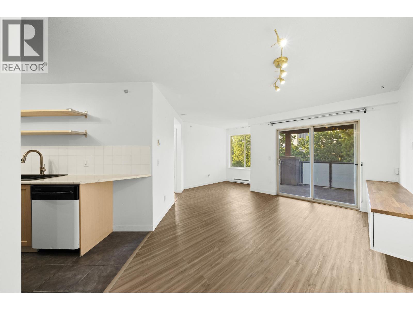 Photo 11 of 3408 240 Sherbrooke Street, New Westminster BC