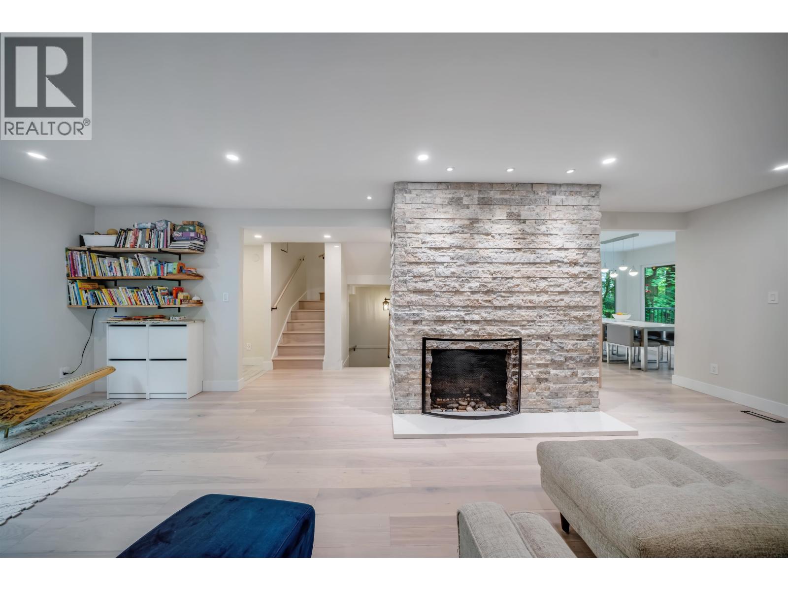 Photo 27 of 867 Frederick Road, North Vancouver BC