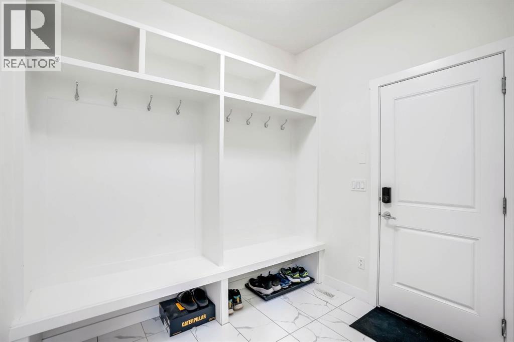 Single Family House for Sale in  Nolanhurst Crescent NW Nolan Hill Calgary 