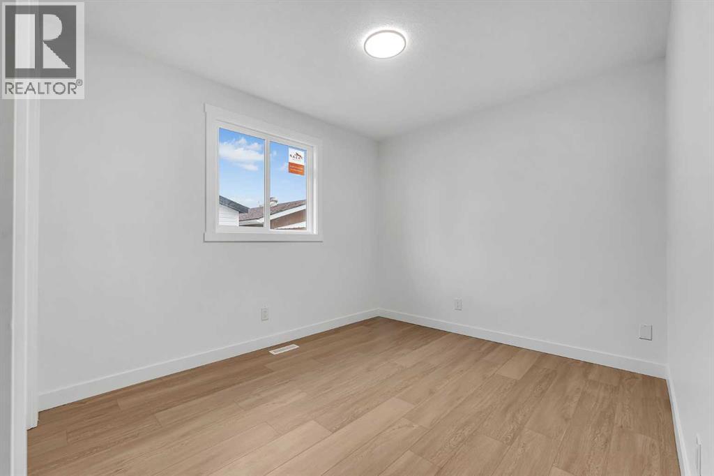 Single Family House Bungalow for Sale in  Rundlecairn Road NE Rundle Calgary 