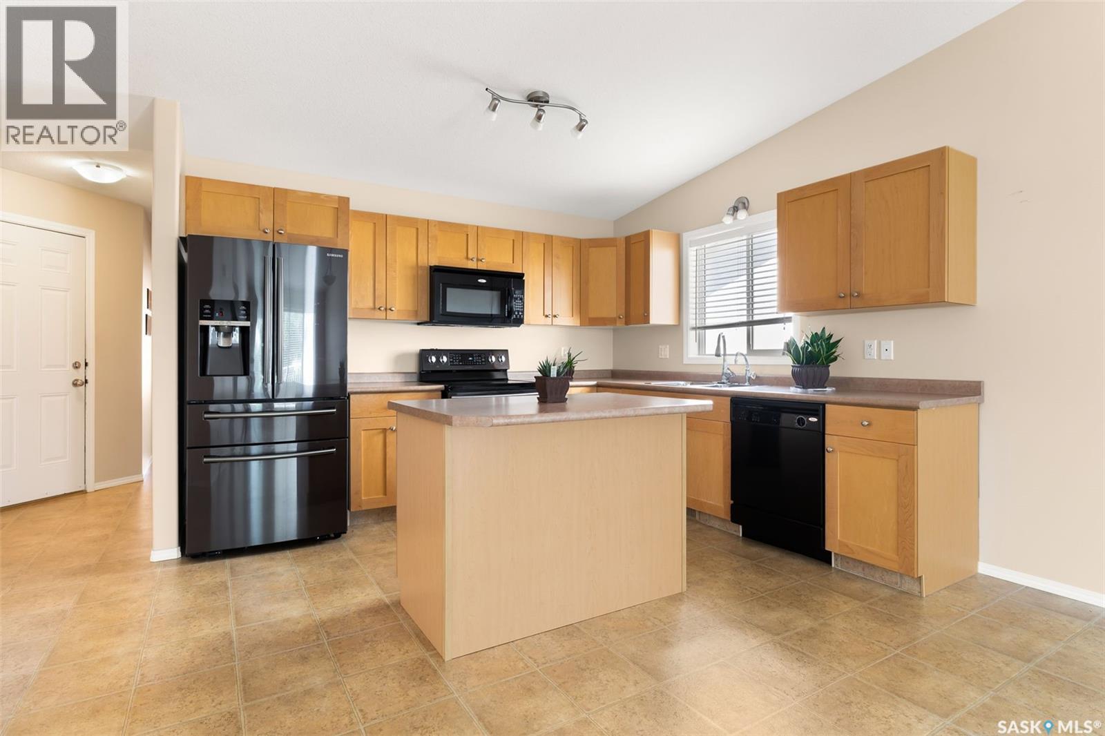 Single Family House Bungalow for Sale in   Windsor Park ROAD Regina 