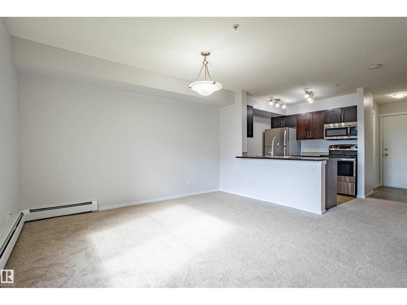 Photo 35 of 108 5810 Mullen Pl Nw, Edmonton AB