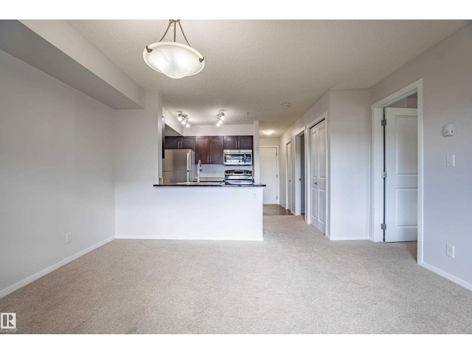 Photo 30 of 108 5810 Mullen Pl Nw, Edmonton AB