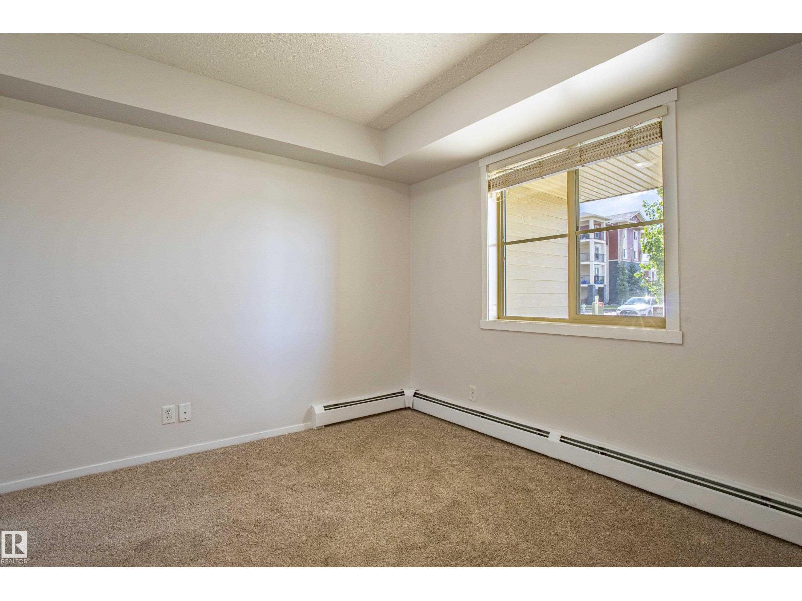 Photo 26 of 108 5810 Mullen Pl Nw, Edmonton AB