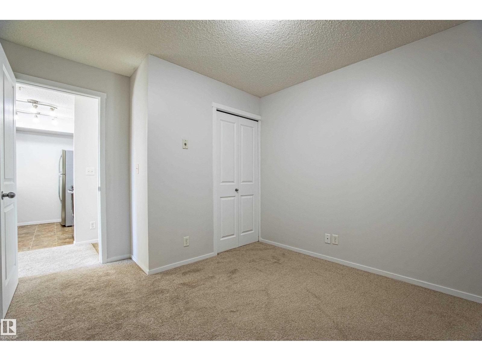 Photo 28 of 108 5810 Mullen Pl Nw, Edmonton AB