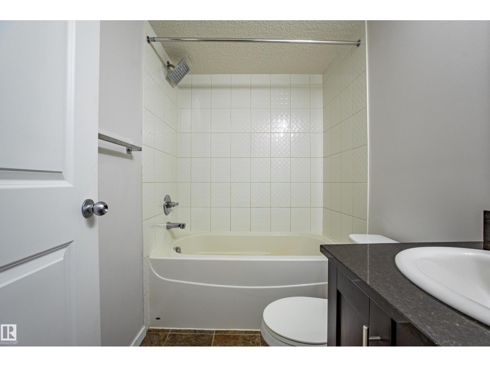 Photo 22 of 108 5810 Mullen Pl Nw, Edmonton AB