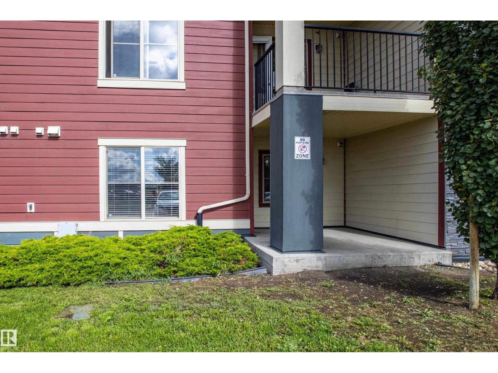 Photo 10 of 108 5810 Mullen Pl Nw, Edmonton AB