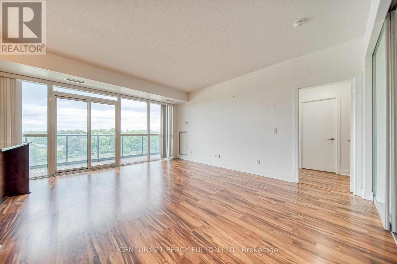 Photo 22 of 504 35 Brian Peck Crescent, Toronto ON