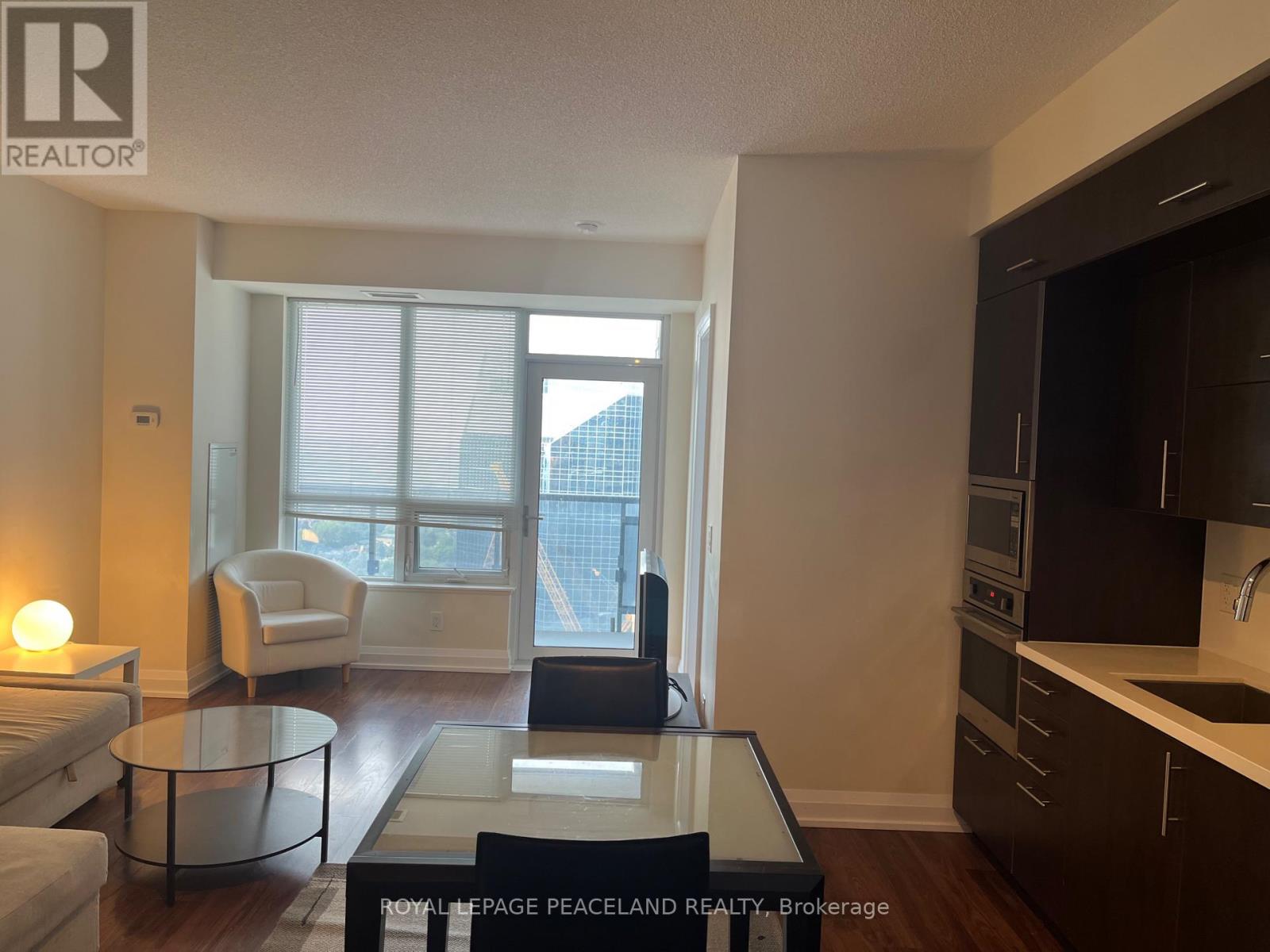 Photo 9 of 2519 5 Sheppard Avenue, Toronto ON