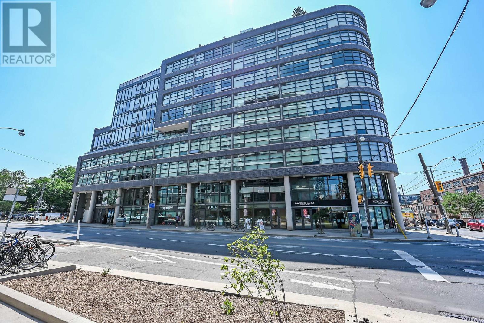 Photo 1 of 902 1201 Dundas Street E, Toronto ON