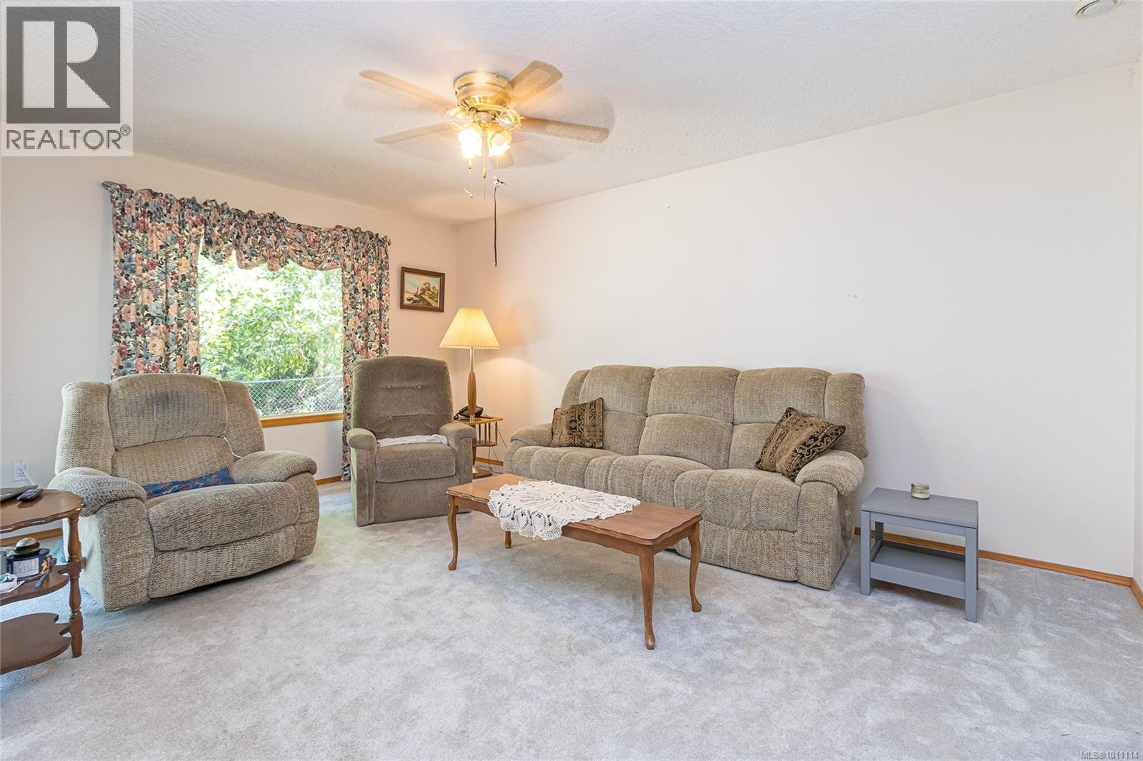 Photo 9 of 667 Goldie Ave, Langford BC