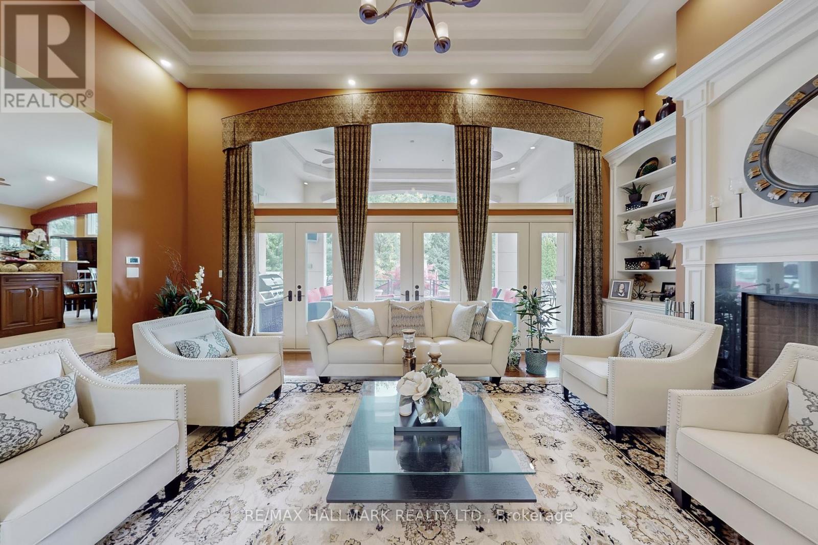 Photo 32 of 63 Grayfield Drive, Whitchurchstouffville ON