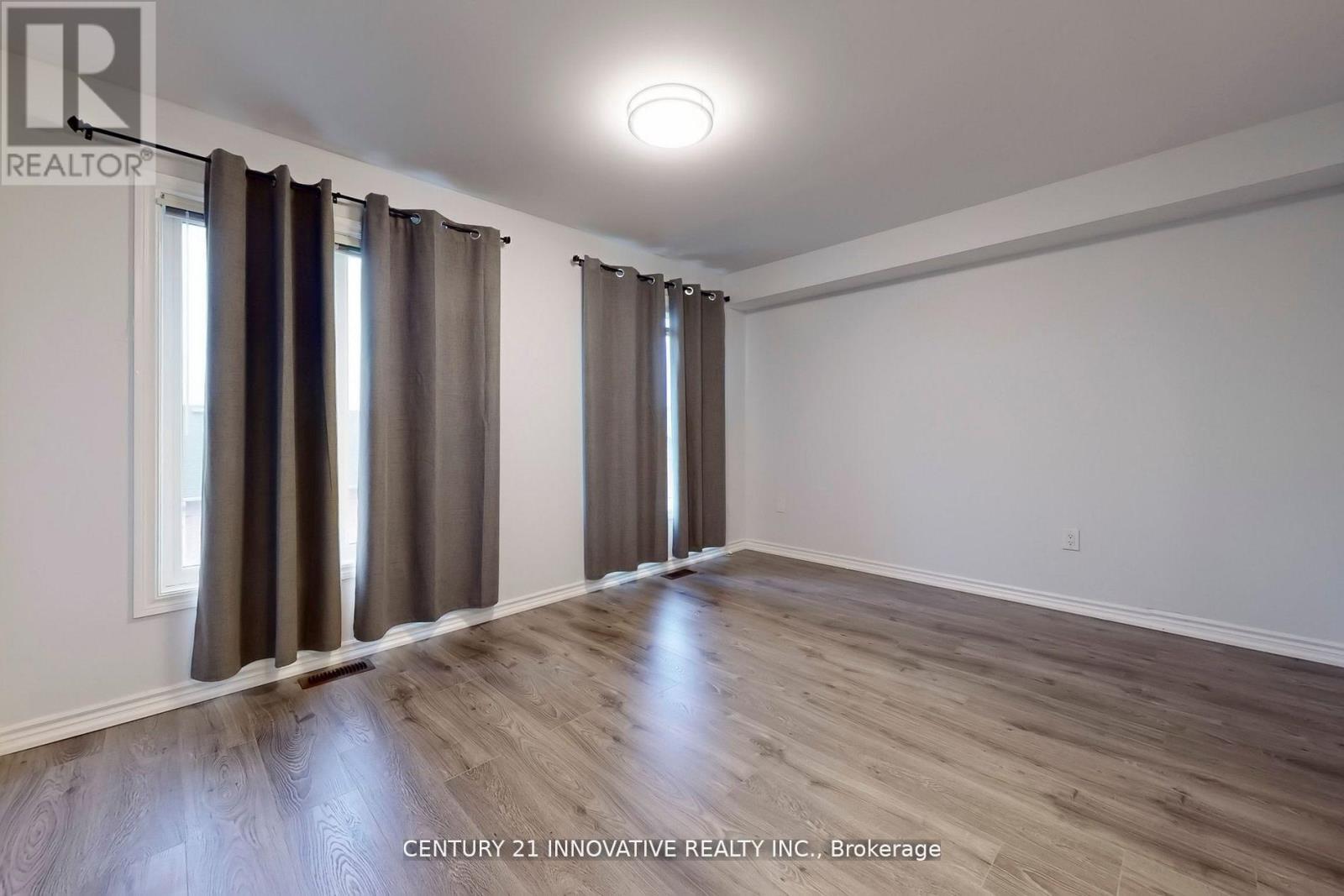 Photo 26 of 10 Hyderabad Lane, Markham ON