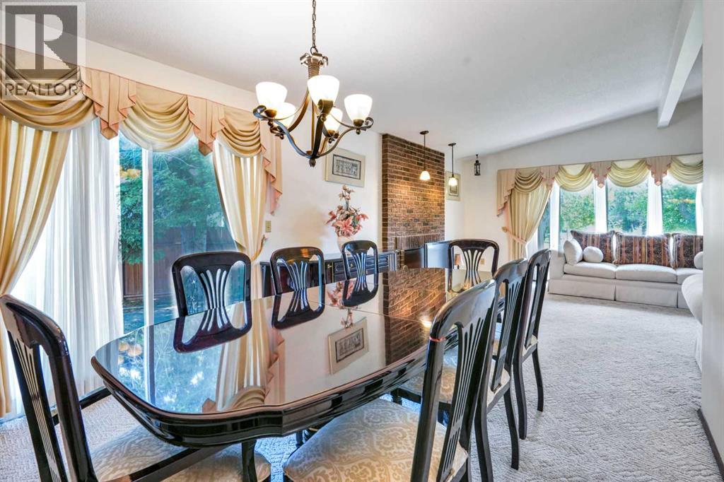 Single Family House 4 Level for Sale in  Templeside Circle NE Temple Calgary 