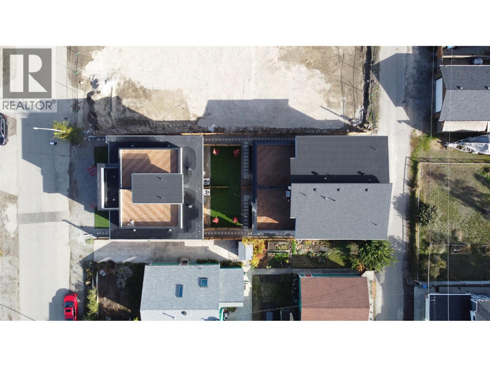 1 745 Patterson Avenue, Kelowna
