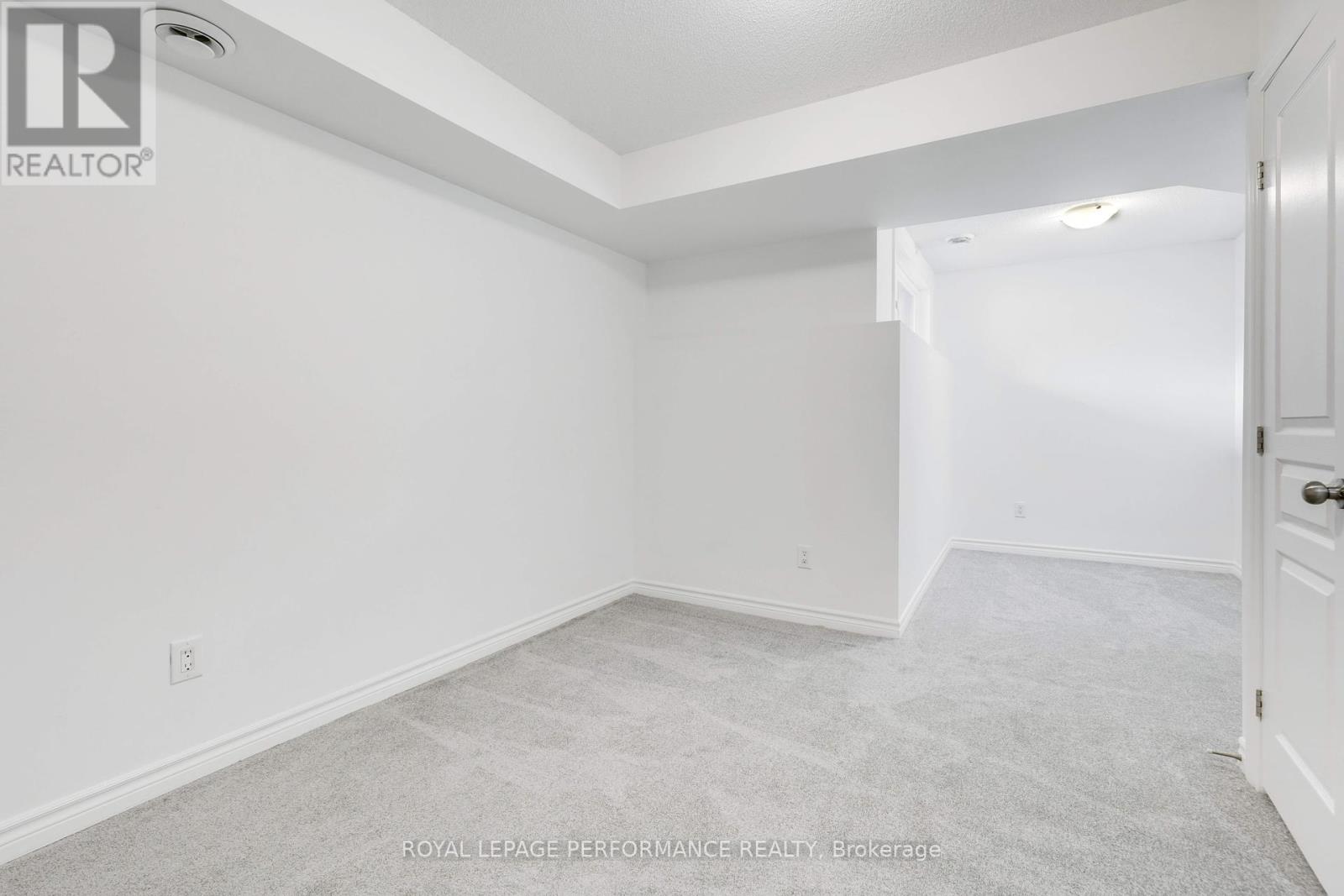 Photo 28 of 53 121 Poplin Street, Ottawa ON
