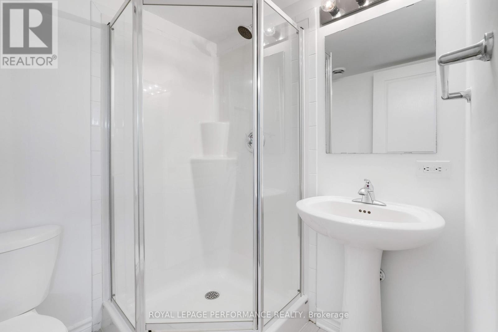 Photo 29 of 53 121 Poplin Street, Ottawa ON
