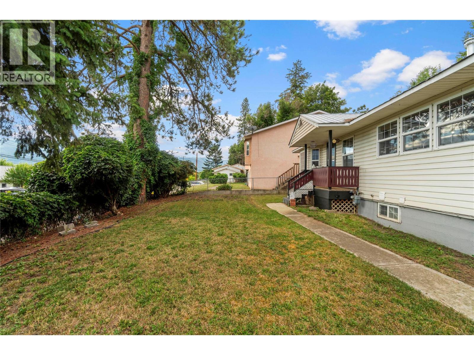  124 Salmon Arm Drive, Enderby