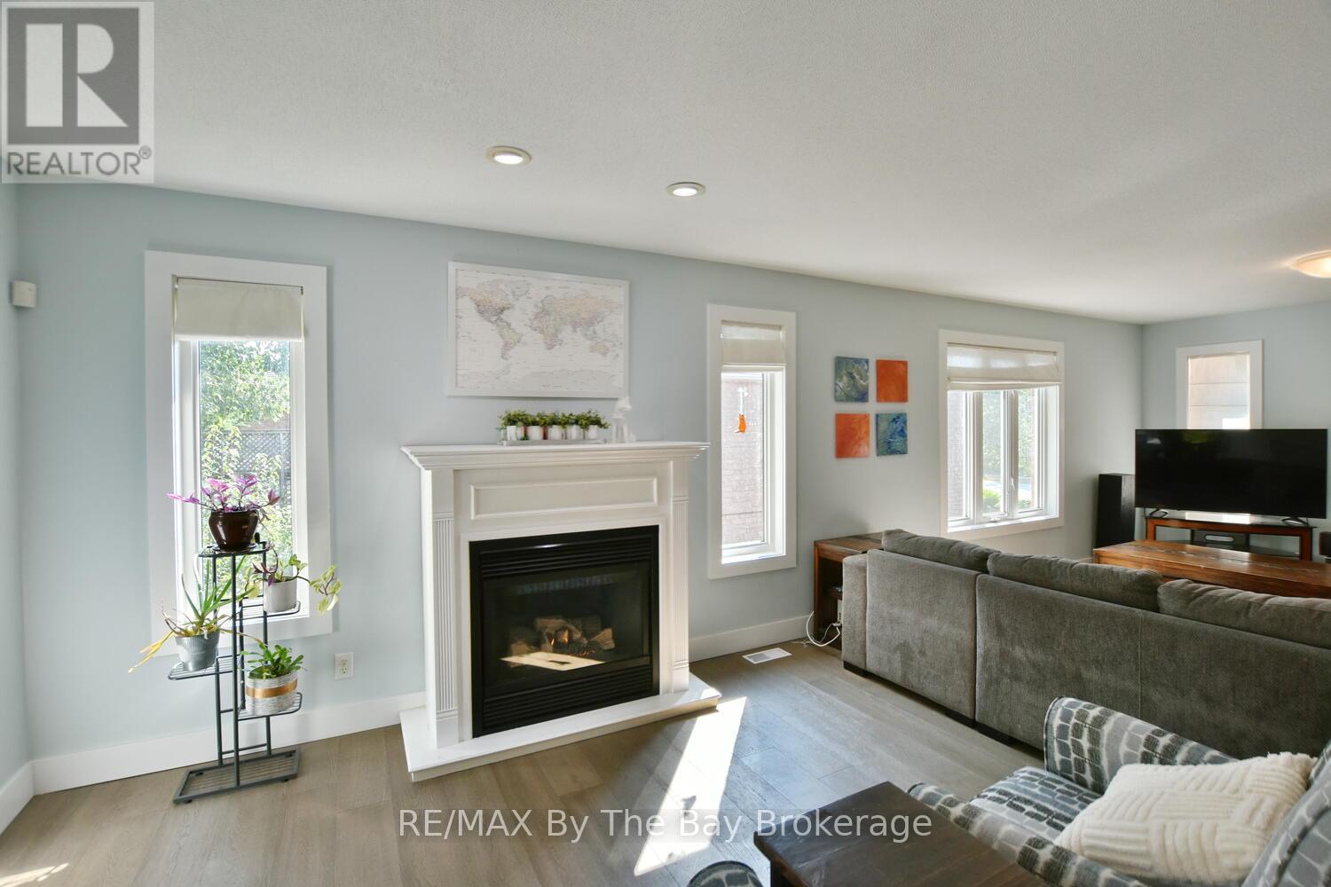 Photo 15 of 424 Ramblewood Drive, Wasaga Beach ON