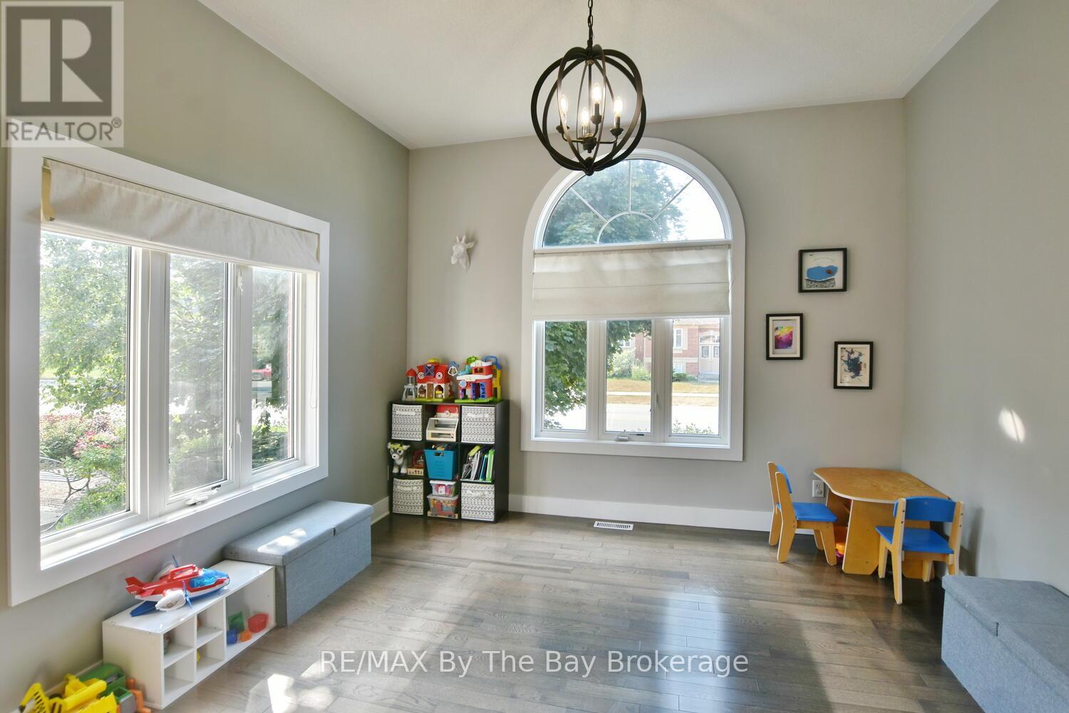 Photo 18 of 424 Ramblewood Drive, Wasaga Beach ON