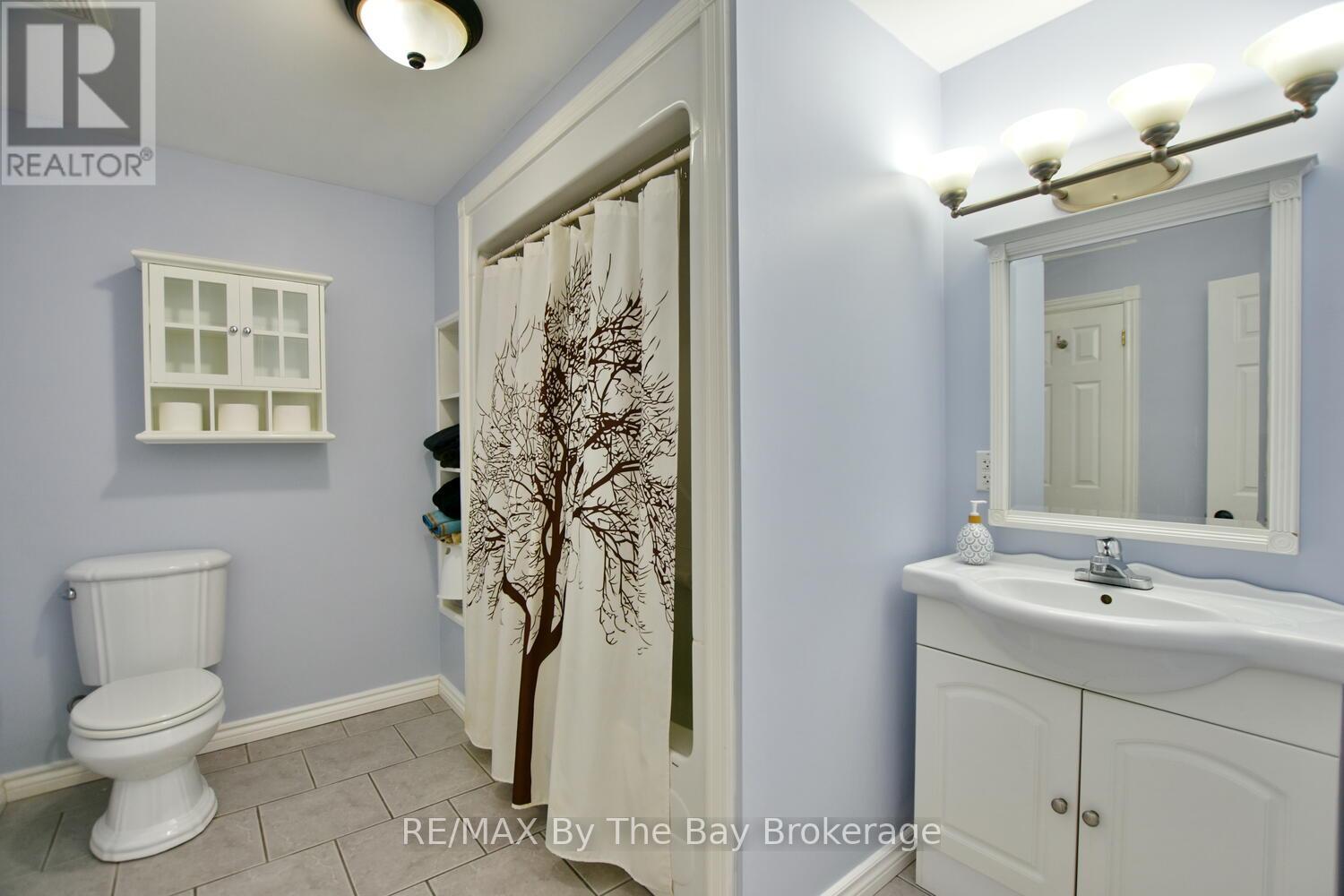 Photo 35 of 424 Ramblewood Drive, Wasaga Beach ON