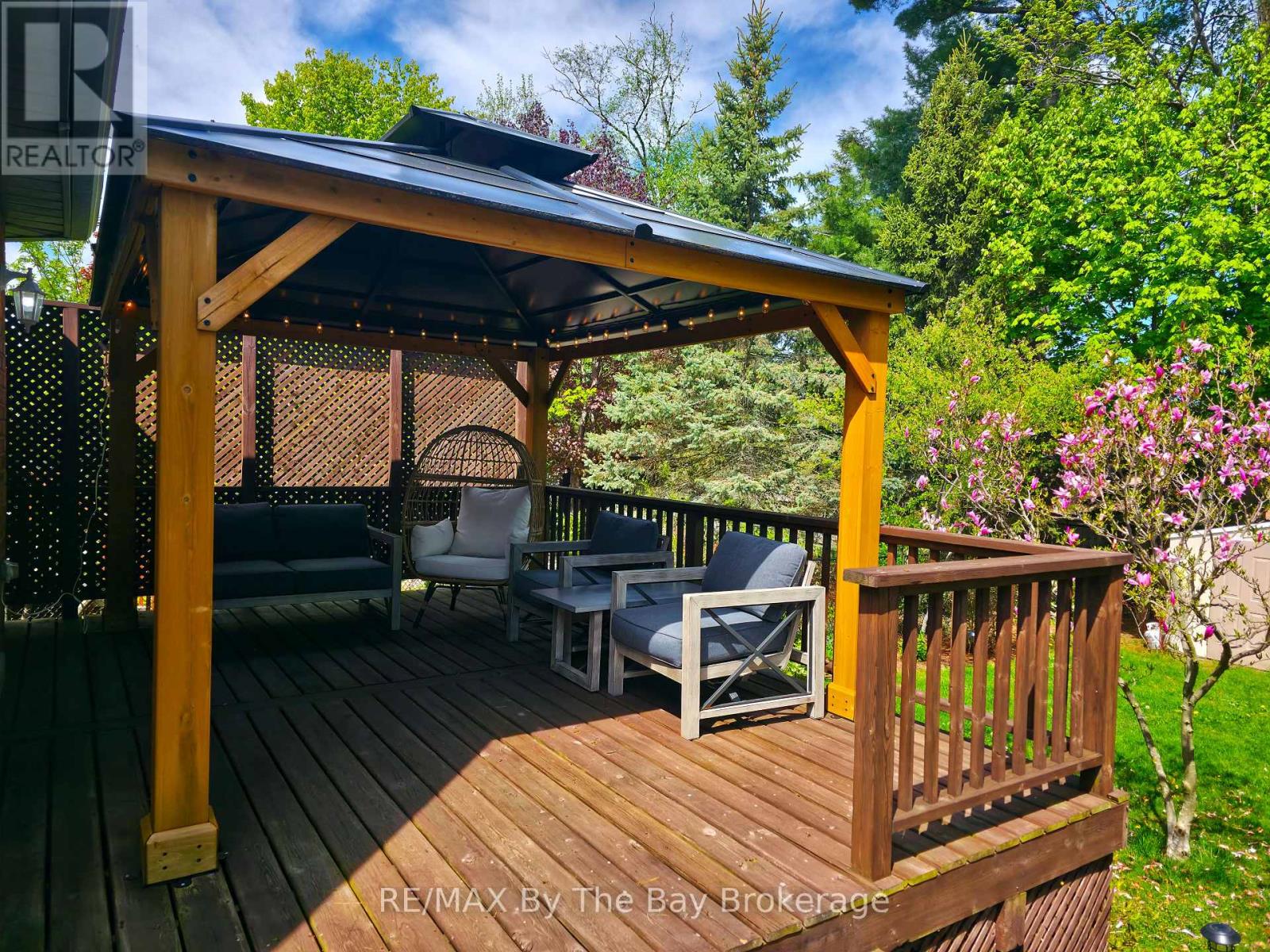 Photo 5 of 424 Ramblewood Drive, Wasaga Beach ON