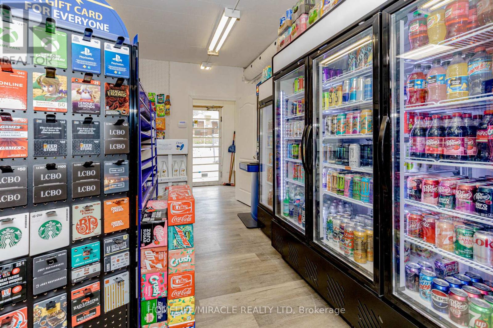 Photo 23 of 136 Cooper Street, Cambridge ON