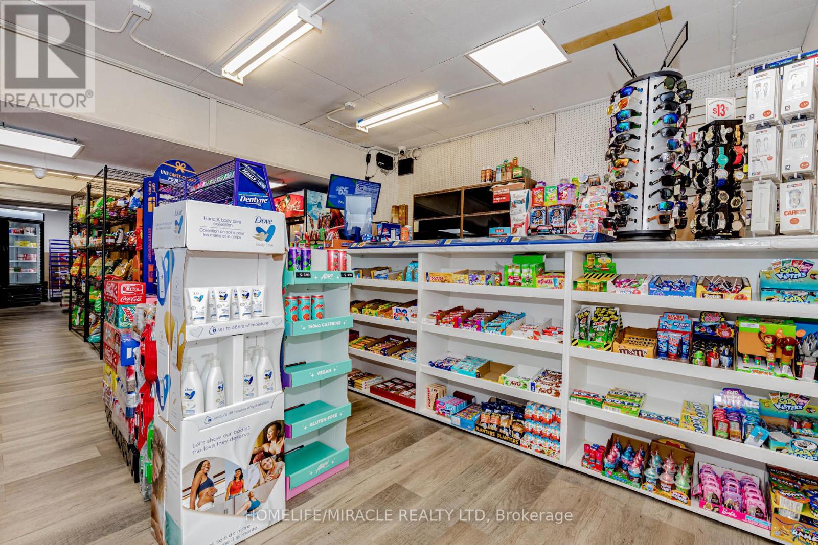 Photo 27 of 136 Cooper Street, Cambridge ON