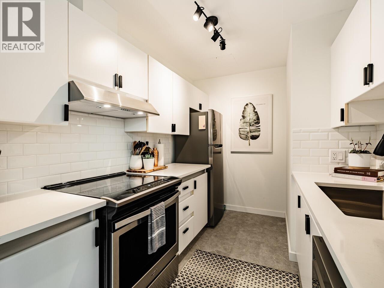 Photo 17 of 1610 989 Nelson Street, Vancouver BC