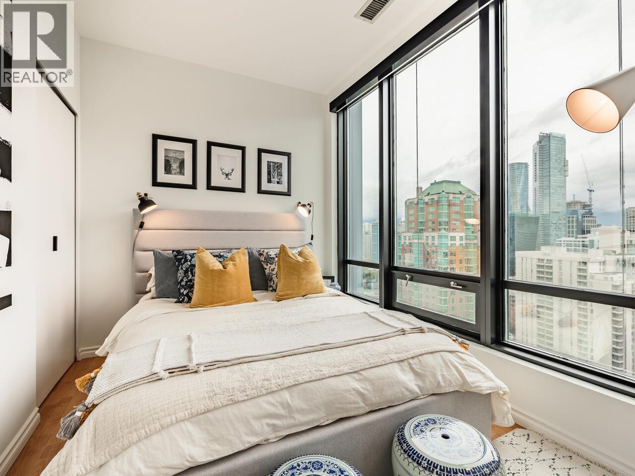 Photo 9 of 1610 989 Nelson Street, Vancouver BC