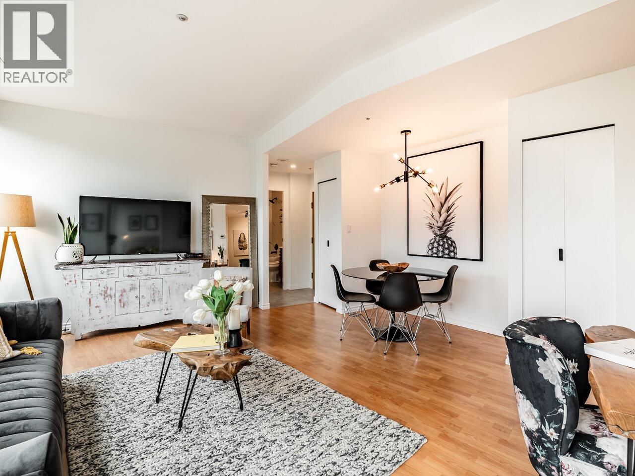 Photo 7 of 1610 989 Nelson Street, Vancouver BC