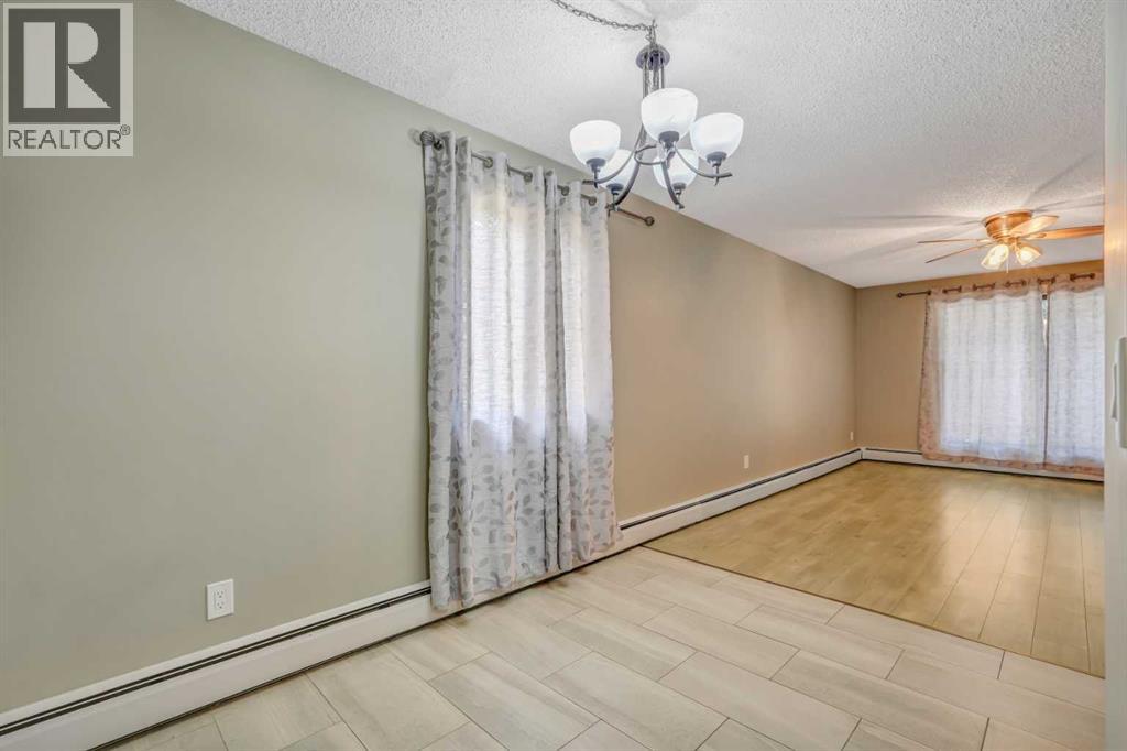 Photo 4 of 202 1919 36 Street Sw, Calgary AB