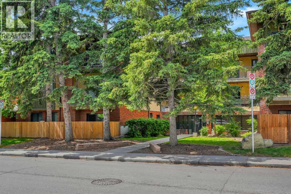 Photo 19 of 202 1919 36 Street Sw, Calgary AB