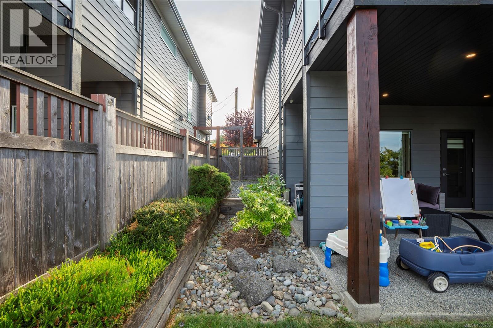 Photo 89 of 2498 Lynburn Cres, Nanaimo BC