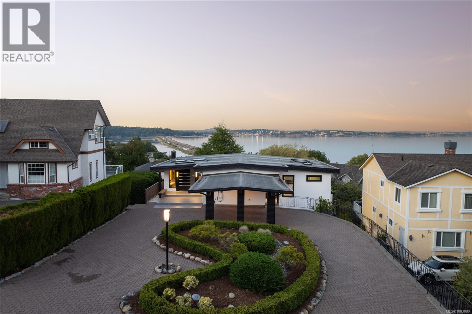 Photo 45 of 3507 Aloha Ave, Colwood BC