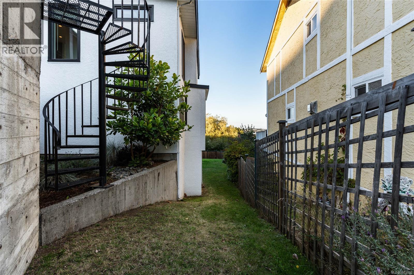 Photo 90 of 3507 Aloha Ave, Colwood BC