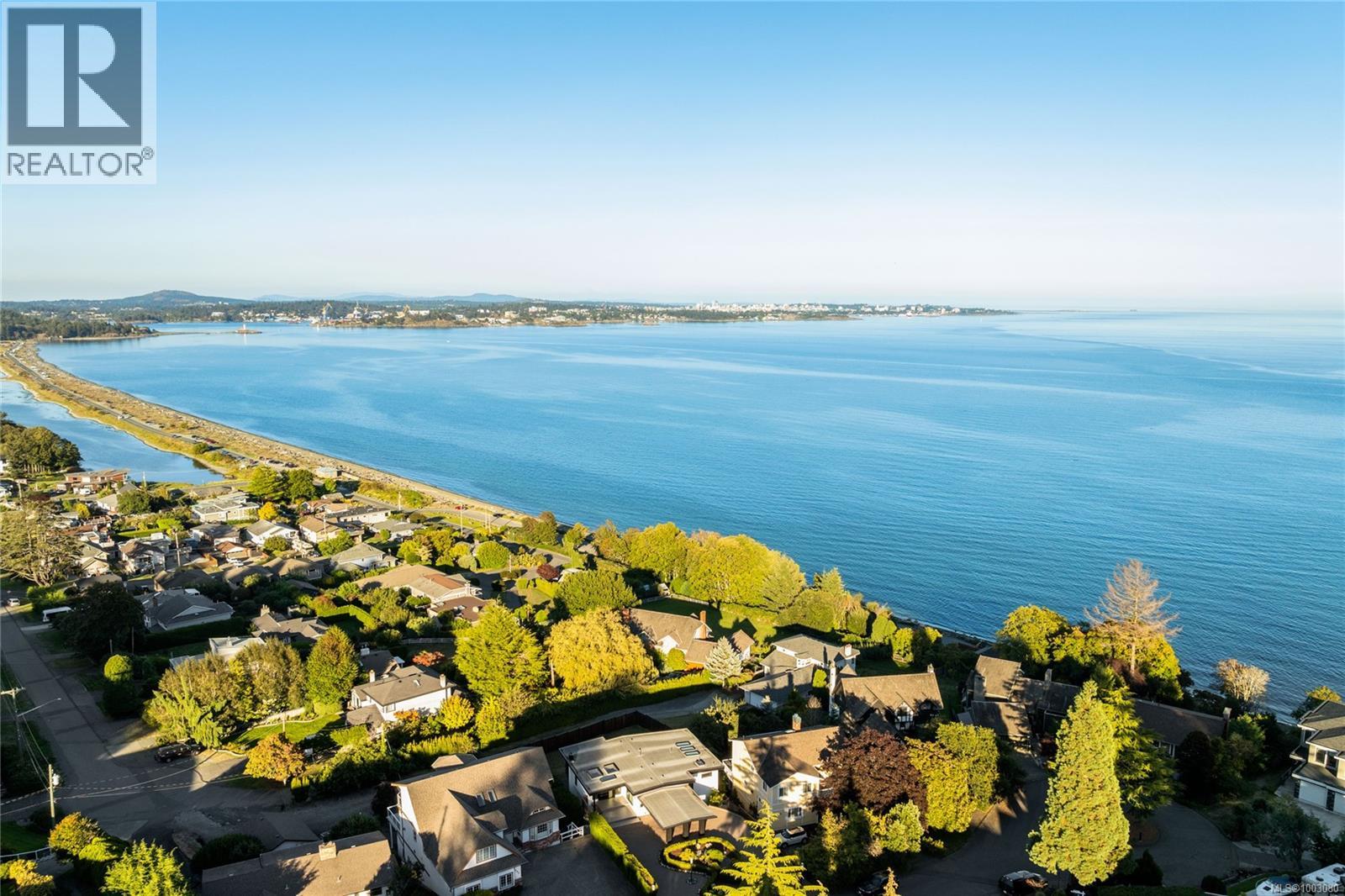 Photo 41 of 3507 Aloha Ave, Colwood BC