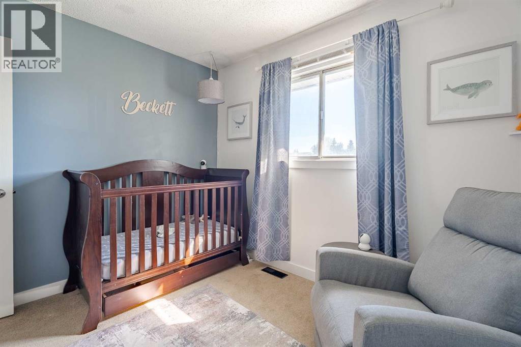Single Family House Bungalow for Sale in   Street NE Thorncliffe Calgary 