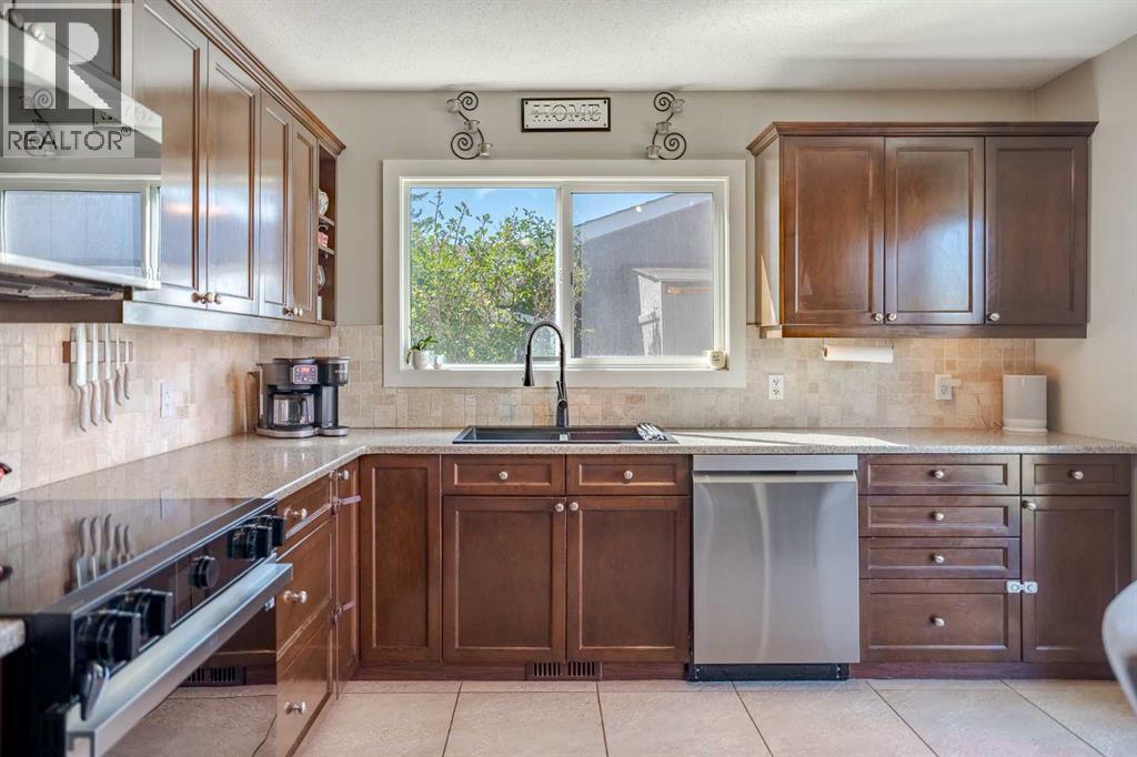 Single Family House Bungalow for Sale in   Street NE Thorncliffe Calgary 