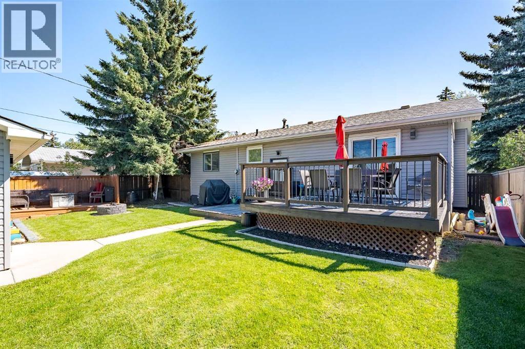 Single Family House Bungalow for Sale in   Street NE Thorncliffe Calgary 