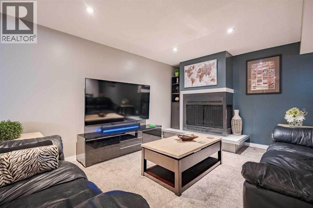 Single Family House Bungalow for Sale in   Street NE Thorncliffe Calgary 