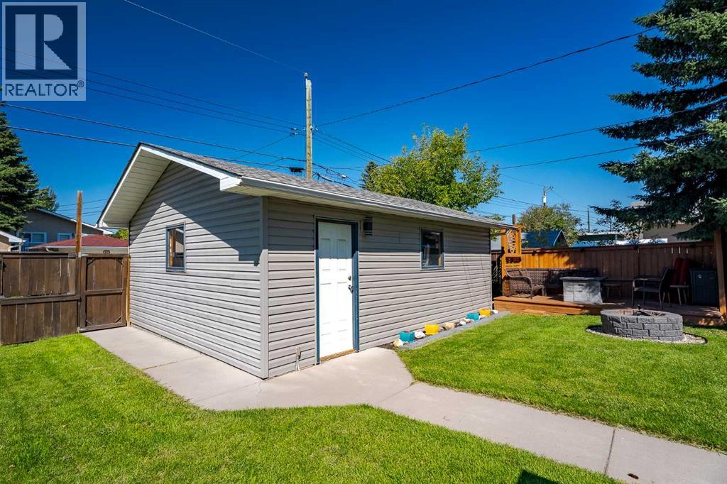 Single Family House Bungalow for Sale in   Street NE Thorncliffe Calgary 