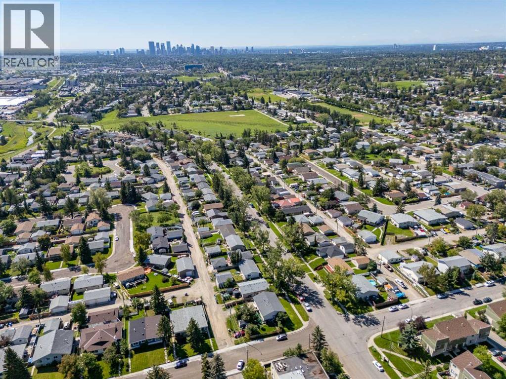 Single Family House Bungalow for Sale in   Street NE Thorncliffe Calgary 
