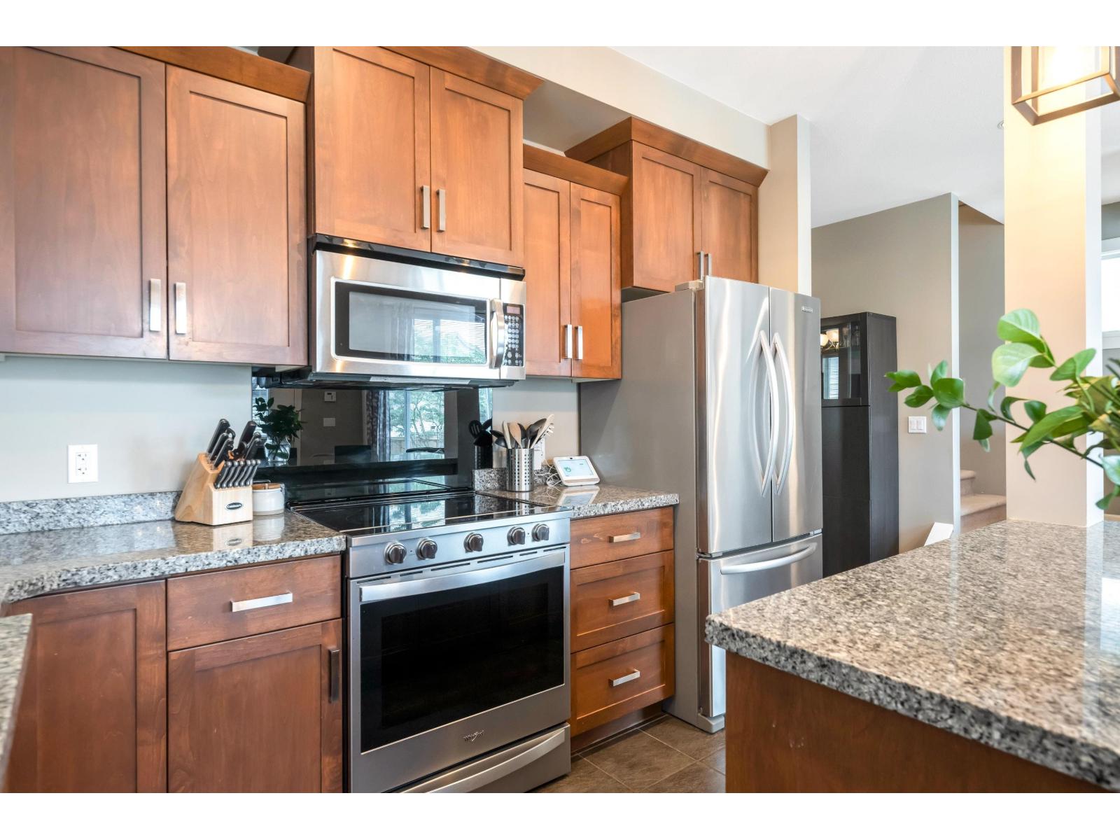 Photo 7 of 21113 79 A Avenue, Langley BC